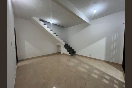 Casa para alugar com 3 quartos, 120m² em Jacarepaguá, Rio de Janeiro