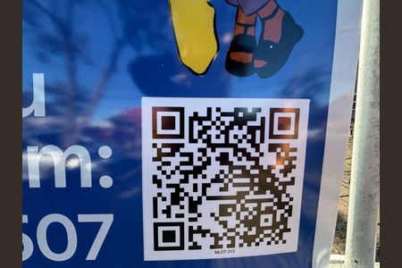 Casa à venda com 400m², 2 quartos e 3 vagasPlaca instalada em 11/05/2026, código QR CODE MLDT - 313