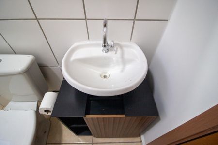 Apartamento para alugar com 48m², 2 quartos e 1 vaga Apartamento para alugar com 48m², 2 quartos e 1 vagaBanheiro