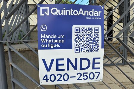 Apartamento à venda com 135m², 4 quartos e 3 vagas Apartamento à venda com 135m², 4 quartos e 3 vagasPlaca