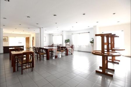 Apartamento à venda com 135m², 4 quartos e 3 vagas Apartamento à venda com 135m², 4 quartos e 3 vagasÁrea comum - Salão de festas