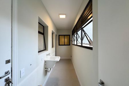 Apartamento à venda com 135m², 4 quartos e 3 vagas Apartamento à venda com 135m², 4 quartos e 3 vagasÁrea de Serviço