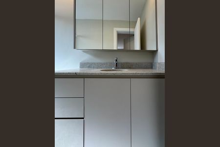 Apartamento à venda com 135m², 4 quartos e 3 vagas Apartamento à venda com 135m², 4 quartos e 3 vagasBanheiro - Suíte