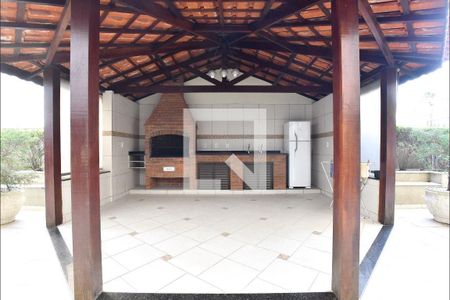 Apartamento à venda com 135m², 4 quartos e 3 vagas Apartamento à venda com 135m², 4 quartos e 3 vagasÁrea comum - Churrasqueira