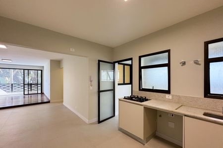 Apartamento à venda com 135m², 4 quartos e 3 vagas Apartamento à venda com 135m², 4 quartos e 3 vagasCozinha