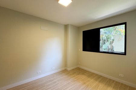 Apartamento à venda com 135m², 4 quartos e 3 vagas Apartamento à venda com 135m², 4 quartos e 3 vagasQuarto 3