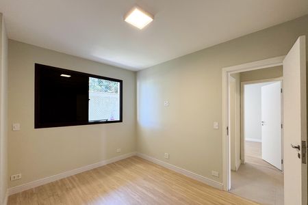 Apartamento à venda com 135m², 4 quartos e 3 vagas Apartamento à venda com 135m², 4 quartos e 3 vagasQuarto 3