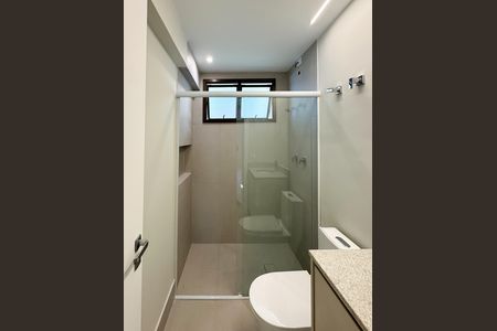 Apartamento à venda com 135m², 4 quartos e 3 vagas Apartamento à venda com 135m², 4 quartos e 3 vagasBanheiro Social