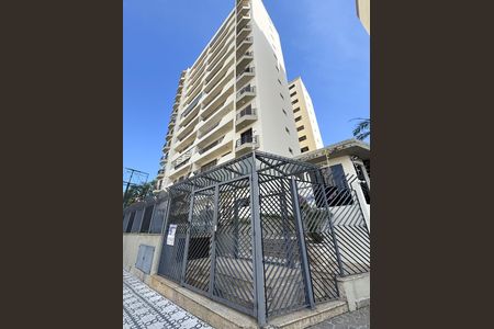 Apartamento à venda com 135m², 4 quartos e 3 vagas Apartamento à venda com 135m², 4 quartos e 3 vagasFachada