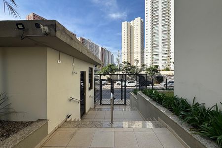 Apartamento à venda com 135m², 4 quartos e 3 vagas Apartamento à venda com 135m², 4 quartos e 3 vagasEntrada