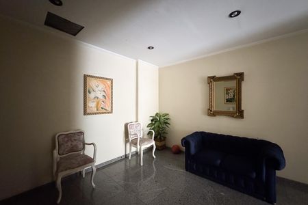 Apartamento à venda com 135m², 4 quartos e 3 vagas Apartamento à venda com 135m², 4 quartos e 3 vagasÁrea comum - Hall