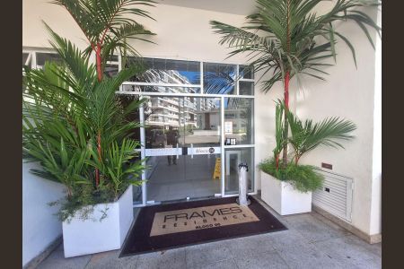 Apartamento à venda com 70m², 2 quartos e 1 vagaÁrea externa