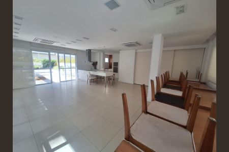 Apartamento à venda com 70m², 2 quartos e 1 vagaÁrea externa
