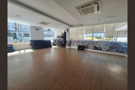 Apartamento à venda com 70m², 2 quartos e 1 vagaÁrea externa
