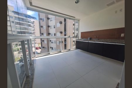 Apartamento à venda com 70m², 2 quartos e 1 vagaVaranda
