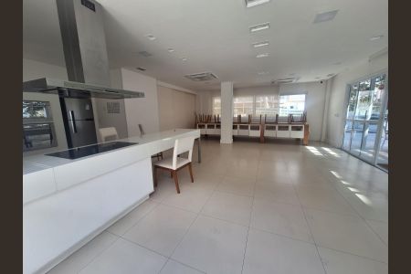 Apartamento à venda com 70m², 2 quartos e 1 vagaÁrea externa