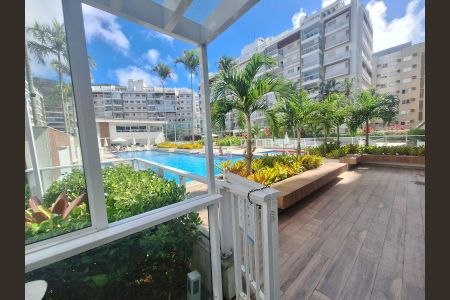Apartamento à venda com 70m², 2 quartos e 1 vagaÁrea externa