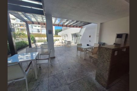 Apartamento à venda com 70m², 2 quartos e 1 vagaÁrea externa