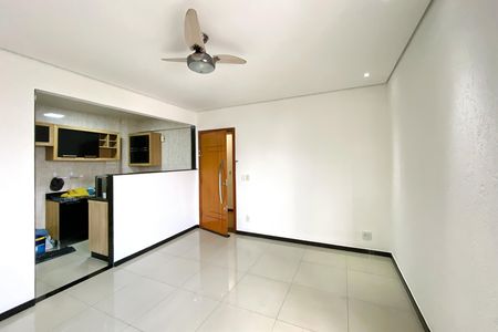 Apartamento para alugar com 66m², 2 quartos e 1 vagaSala