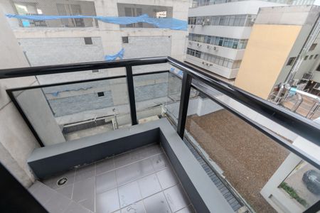 Apartamento à venda com 48m², 1 quarto e 1 vaga Apartamento à venda com 48m², 1 quarto e 1 vagaSacada