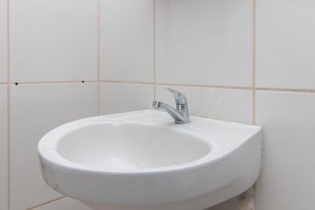 Casa para alugar com 90m², 2 quartos e 1 vaga Casa para alugar com 90m², 2 quartos e 1 vagaBanheiro