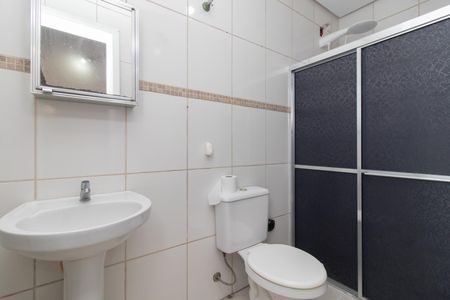 Casa para alugar com 90m², 2 quartos e 1 vaga Casa para alugar com 90m², 2 quartos e 1 vagaBanheiro