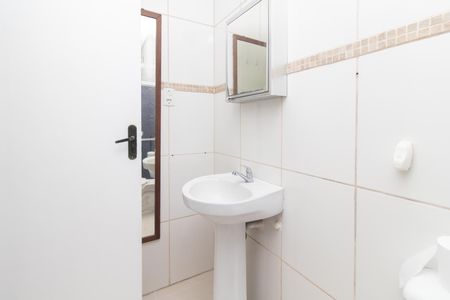 Casa para alugar com 90m², 2 quartos e 1 vaga Casa para alugar com 90m², 2 quartos e 1 vagaBanheiro