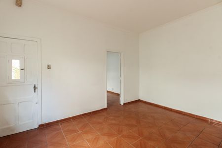 Casa para alugar com 180m², 2 quartos e 1 vaga Casa para alugar com 180m², 2 quartos e 1 vagaSala