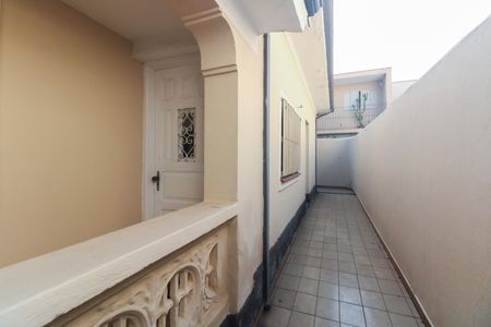 Casa para alugar com 180m², 2 quartos e 1 vaga Casa para alugar com 180m², 2 quartos e 1 vagaQuintal