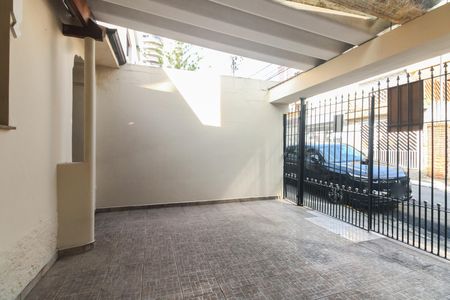 Casa para alugar com 180m², 2 quartos e 1 vaga Casa para alugar com 180m², 2 quartos e 1 vagaGaragem