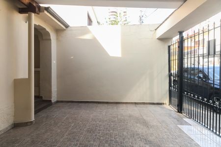 Casa para alugar com 180m², 2 quartos e 1 vaga Casa para alugar com 180m², 2 quartos e 1 vagaGaragem