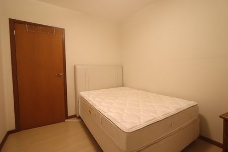 Apartamento para alugar com 100m², 3 quartos e 2 vagasQuarto 02