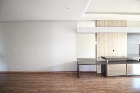 Apartamento à venda com 109m², 2 quartos e 2 vagasSala