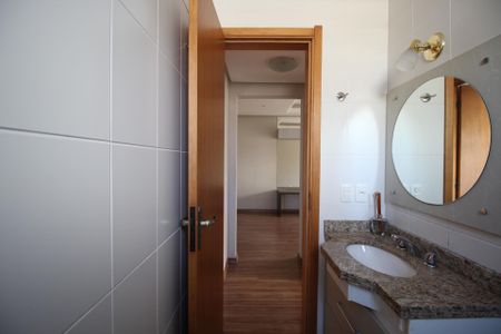 Apartamento à venda com 109m², 2 quartos e 2 vagasBanheiro