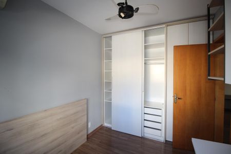 Apartamento à venda com 109m², 2 quartos e 2 vagasQuarto 2