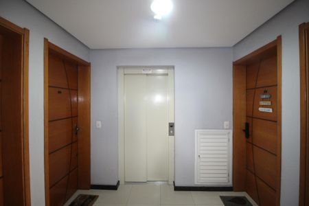 Apartamento à venda com 109m², 2 quartos e 2 vagasCorredor