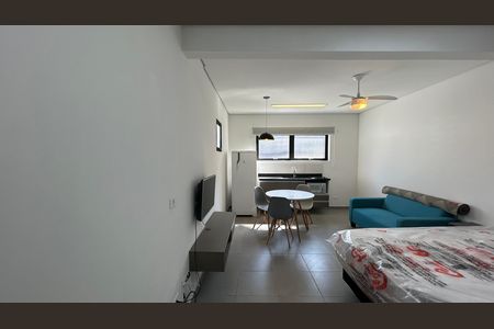 Quarto de kitnet/studio para alugar com 1 quarto, 26m² em Jurubatuba, São Paulo