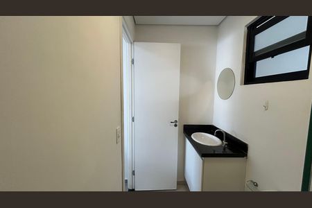 Banheiro de kitnet/studio para alugar com 1 quarto, 26m² em Jurubatuba, São Paulo