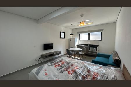 Quarto de kitnet/studio para alugar com 1 quarto, 26m² em Jurubatuba, São Paulo