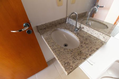 Apartamento à venda com 65m², 2 quartos e 1 vaga