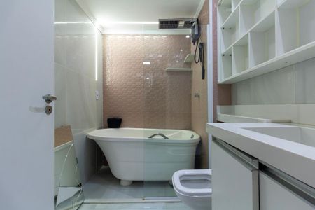 Apartamento para alugar com 34m², 1 quarto e 1 vaga Apartamento para alugar com 34m², 1 quarto e 1 vagaBanheiro
