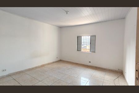 Casa para alugar com 38m², 1 quarto e sem vaga