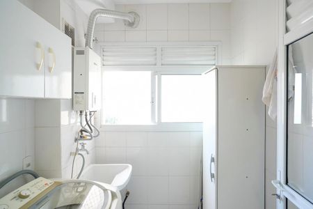 Apartamento para alugar com 68m², 2 quartos e 1 vagaÁrea de serviço