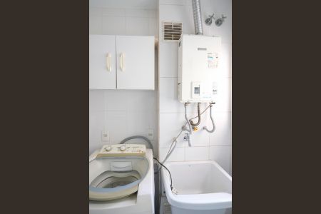 Apartamento para alugar com 68m², 2 quartos e 1 vagaÁrea de serviço