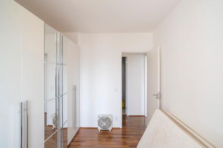 Apartamento para alugar com 68m², 2 quartos e 1 vagaQuarto