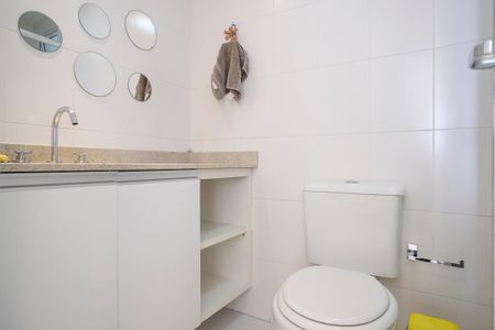 Apartamento para alugar com 68m², 2 quartos e 1 vagaBanheiro social