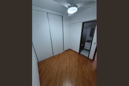 Apartamento à venda com 75m², 3 quartos e 2 vagasQuarto