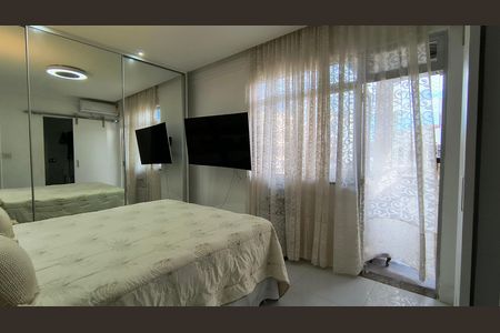 Apartamento à venda com 117m², 2 quartos e 1 vaga Apartamento à venda com 117m², 2 quartos e 1 vagaSuíte