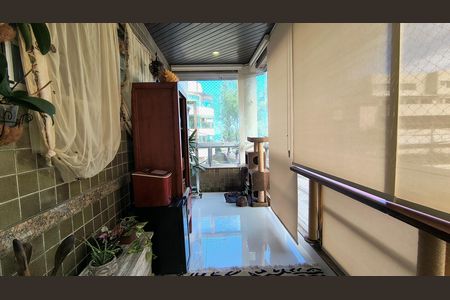 Apartamento à venda com 117m², 2 quartos e 1 vaga Apartamento à venda com 117m², 2 quartos e 1 vagaVaranda da Suíte