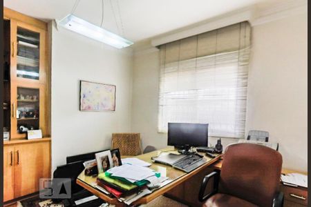 Apartamento à venda com 279m², 5 quartos e 6 vagas